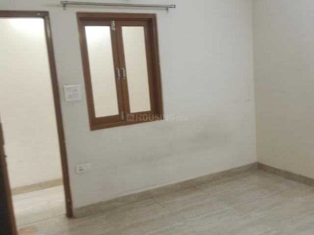 2 BHK Independent Builder Floor in Mukherjee Nagar for resale New Delhi. The reference number is 17805348
