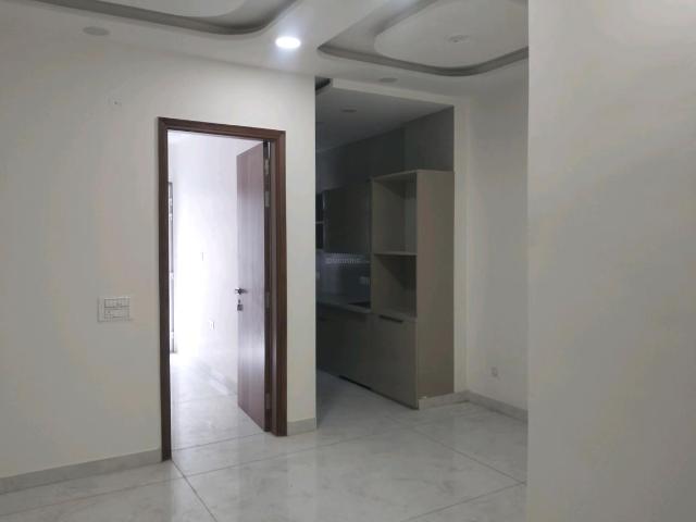 2 BHK Independent Builder Floor in Mukherjee Nagar for resale New Delhi. The reference number is 19491183
