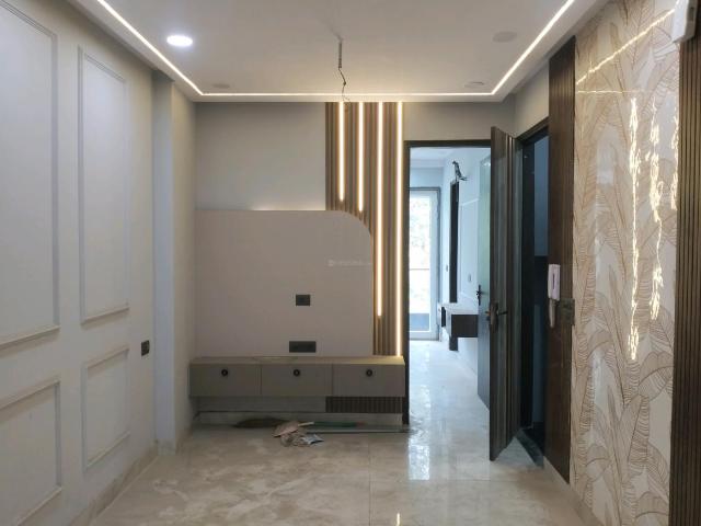 2 BHK Independent Builder Floor in Mukherjee Nagar for resale New Delhi. The reference number is 19802773