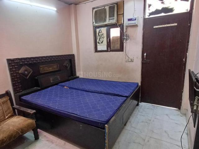2 BHK Independent Builder Floor in Mukherjee Nagar for resale New Delhi. The reference number is 19989638