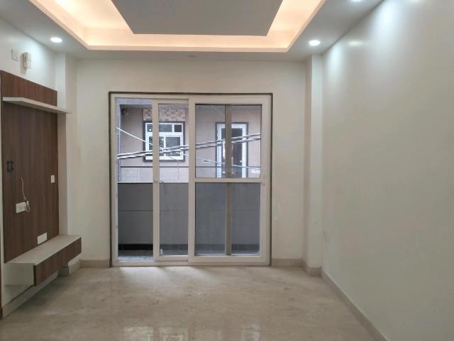 2 BHK Independent Builder Floor in Mukherjee Nagar for resale New Delhi. The reference number is 20703306