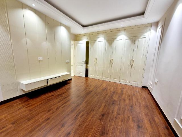 2 BHK Independent Builder Floor in Mukherjee Nagar for resale New Delhi. The reference number is 20709627
