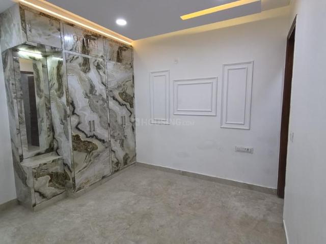 2 BHK Independent Builder Floor in Mukherjee Nagar for resale New Delhi. The reference number is 20737834
