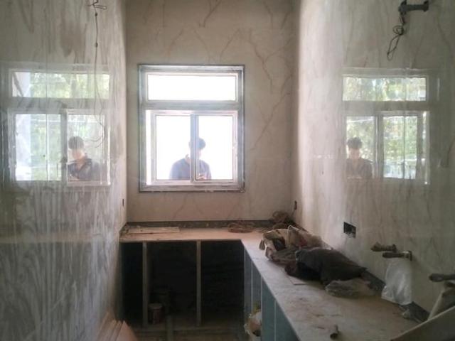 2 BHK Independent Builder Floor in Mukherjee Nagar for resale North West Delhi. The reference number is 16828092