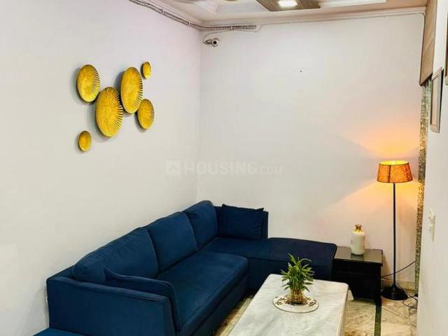 2 BHK Independent Builder Floor in Mukherjee Nagar for resale North West Delhi. The reference number is 16971120