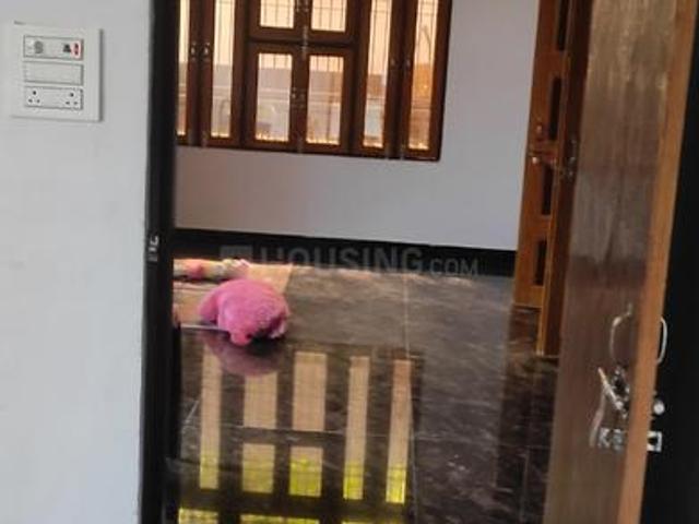 2 BHK Independent Builder Floor in Muradnagar for rent Ghaziabad. The reference number is 15158303