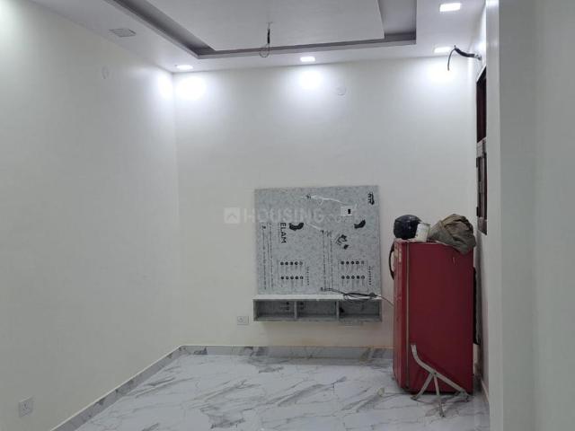 2 BHK Independent Builder Floor in Mahavir Enclave for rent New Delhi. The reference number is 17919548