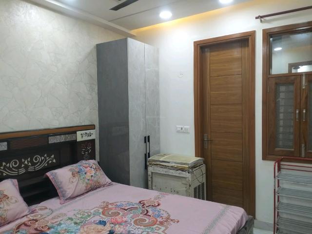 2 BHK Independent Builder Floor in Mahavir Enclave for rent New Delhi. The reference number is 19739521