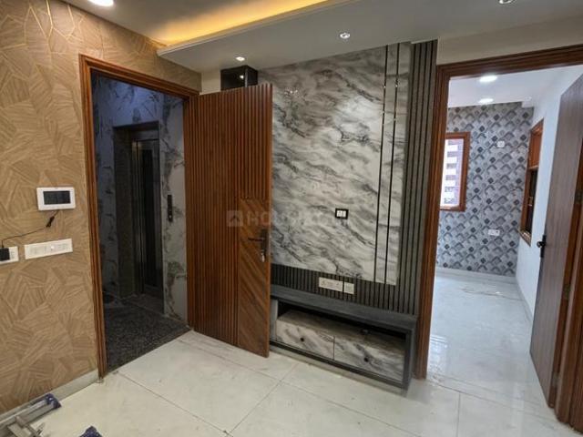 2 BHK Independent Builder Floor in Mahavir Enclave for rent New Delhi. The reference number is 20452292