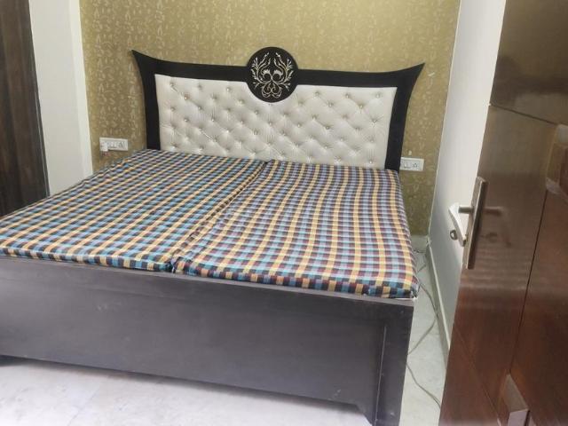2 BHK Independent Builder Floor in Mahavir Enclave for rent New Delhi. The reference number is 20286569