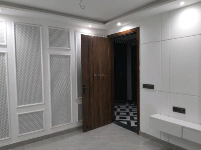 2 BHK Independent Builder Floor in Mahavir Enclave for resale New Delhi. The reference number is 19598450