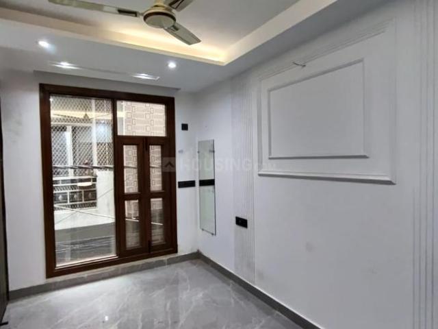 2 BHK Independent Builder Floor in Mahavir Enclave for resale New Delhi. The reference number is 20198609