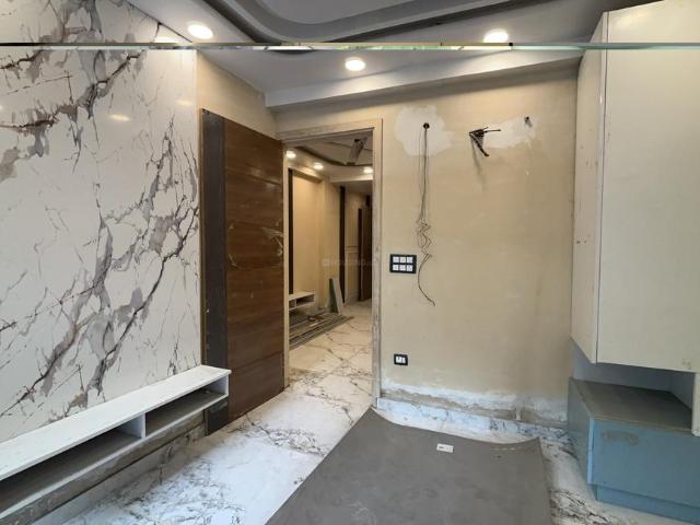 2 BHK Independent Builder Floor in Mahavir Enclave for resale New Delhi. The reference number is 20249710