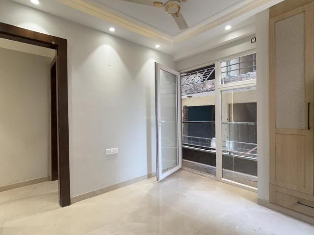 2 BHK Independent Builder Floor in Mahavir Enclave for resale New Delhi. The reference number is 20217917