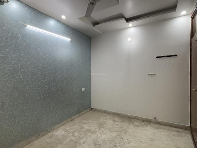 2 BHK Independent Builder Floor in Mahavir Enclave for resale New Delhi. The reference number is 20239465