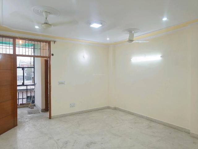 2 BHK Independent Builder Floor in Malviya Nagar for resale New Delhi. The reference number is 18906223