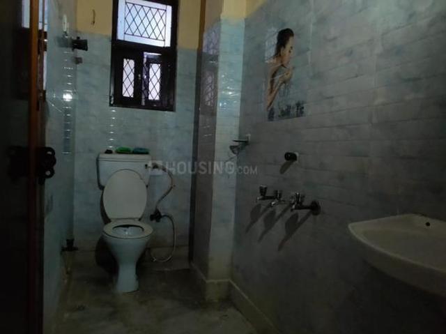 2 BHK Independent Builder Floor in Mayur Vihar Phase 1 for resale New Delhi. The reference number is 19550771