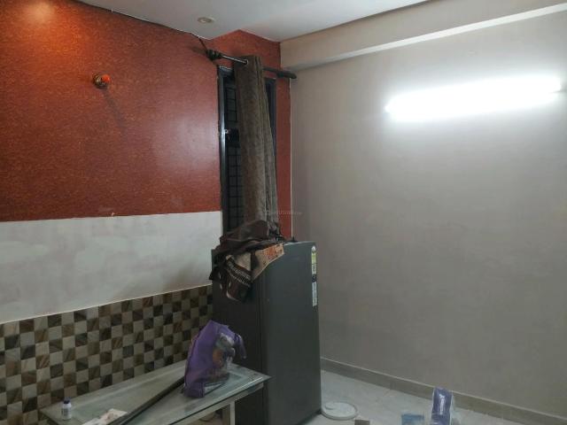 2 BHK Independent Builder Floor in Mayur Vihar Phase 1 for resale New Delhi. The reference number is 20701074