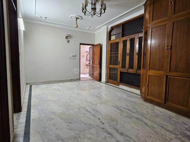 2 BHK Independent Builder Floor in Mehrauli for resale New Delhi. The reference number is 20636273