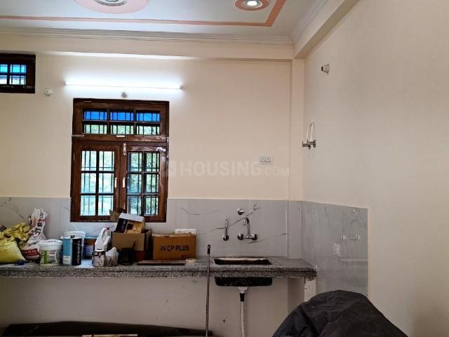 2 BHK Independent Builder Floor in Misripur for rent Lucknow. The reference number is 17347970
