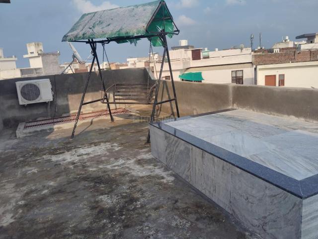 2 BHK Independent Builder Floor in Model Town for rent Bathinda. The reference number is 18176501