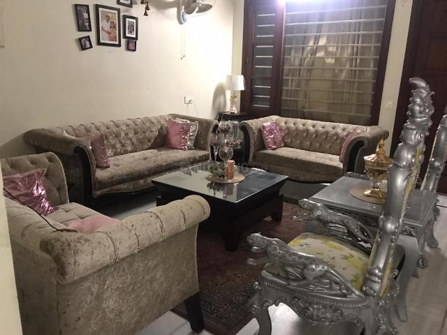 2 BHK Independent Builder Floor in Model Town for rent Bathinda. The reference number is 18311510