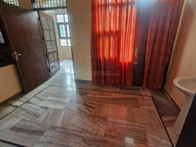 2 BHK Independent Builder Floor in Model Town for rent Bathinda. The reference number is 20589680