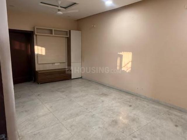2 BHK Independent Builder Floor in Model Town for rent Ludhiana. The reference number is 19293475