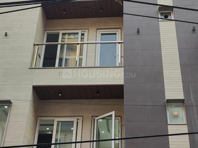 2 BHK Independent Builder Floor in Model Town for resale New Delhi. The reference number is 20017684