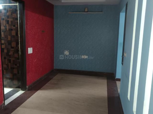 2 BHK Independent Builder Floor in Model Town for resale New Delhi. The reference number is 20317993