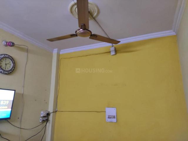 2 BHK Independent Builder Floor in Moti Nagar for resale New Delhi. The reference number is 10889430