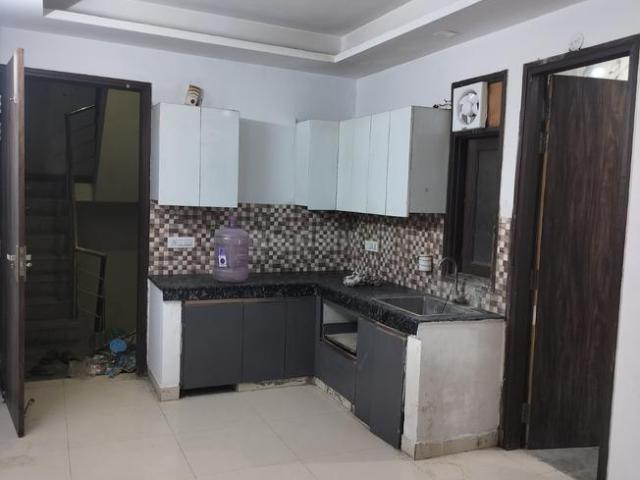 2 BHK Independent Builder Floor in Neb Sarai for rent New Delhi. The reference number is 19651830