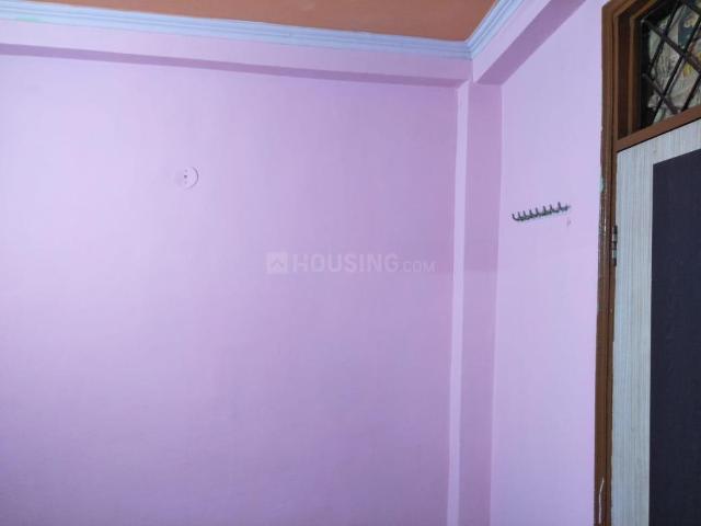 2 BHK Independent Builder Floor in New Ashok Nagar for rent New Delhi. The reference number is 16616089