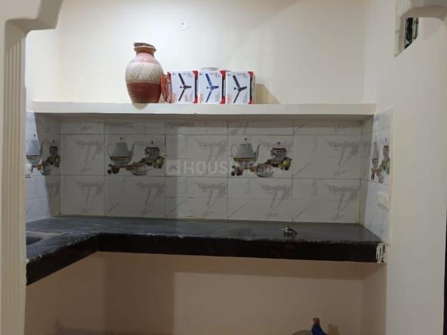 2 BHK Independent Builder Floor in New Ashok Nagar for rent New Delhi. The reference number is 19843307