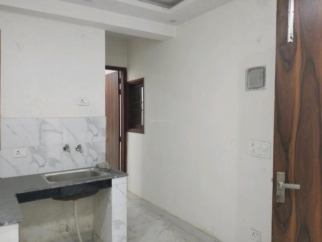 2 BHK Independent Builder Floor in New Ashok Nagar for resale New Delhi. The reference number is 18912654