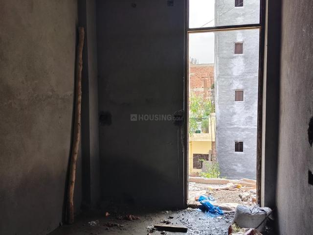 2 BHK Independent Builder Floor in New Ashok Nagar for resale New Delhi. The reference number is 20793539