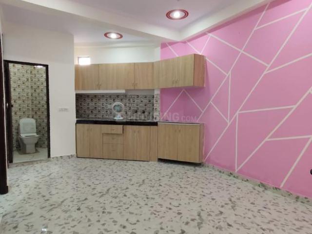 2 BHK Independent Builder Floor in New Ashok Nagar for resale New Delhi. The reference number is 20841406
