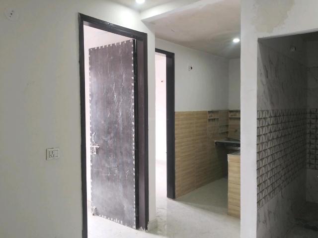 2 BHK Independent Builder Floor in New Ashok Nagar for resale New Delhi. The reference number is 20888898