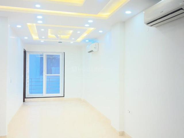 2 BHK Independent Builder Floor in New Rajinder Nagar for rent New Delhi. The reference number is 19959775