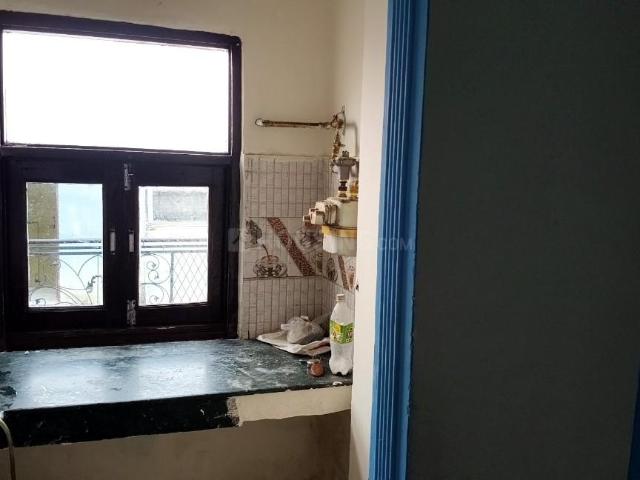 2 BHK Independent Builder Floor in Aya Nagar for rent New Delhi. The reference number is 18187686