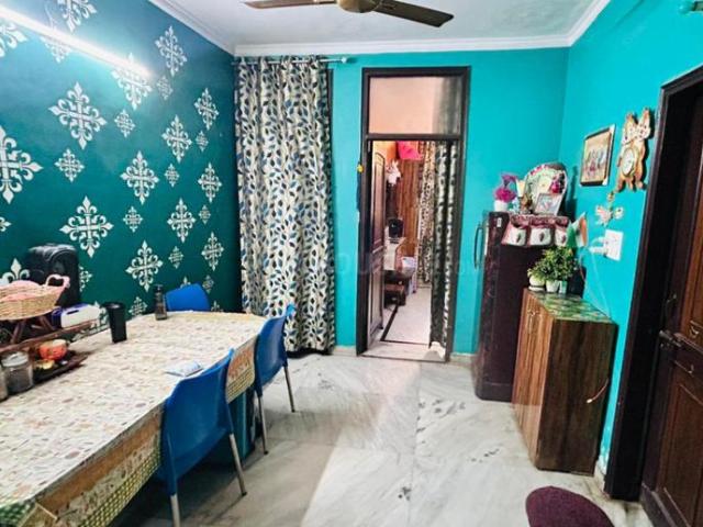 2 BHK Independent Builder Floor in Azadpur for resale New Delhi. The reference number is 20077899