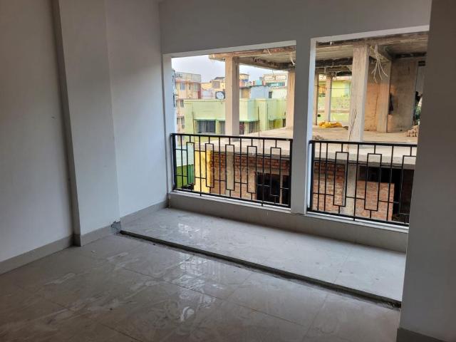 2 BHK Independent Builder Floor in Airport Gate no. 1 for resale Kolkata. The reference number is 18927384