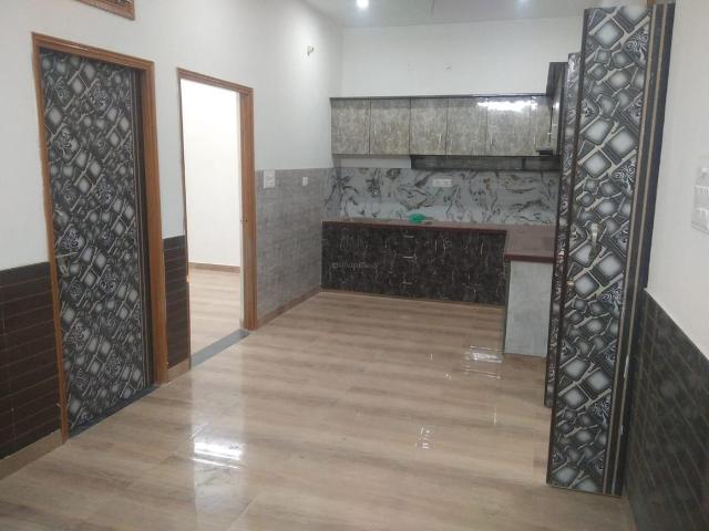 2 BHK Independent Builder Floor in Ashok Vihar Colony for rent Dholpur. The reference number is 8872348