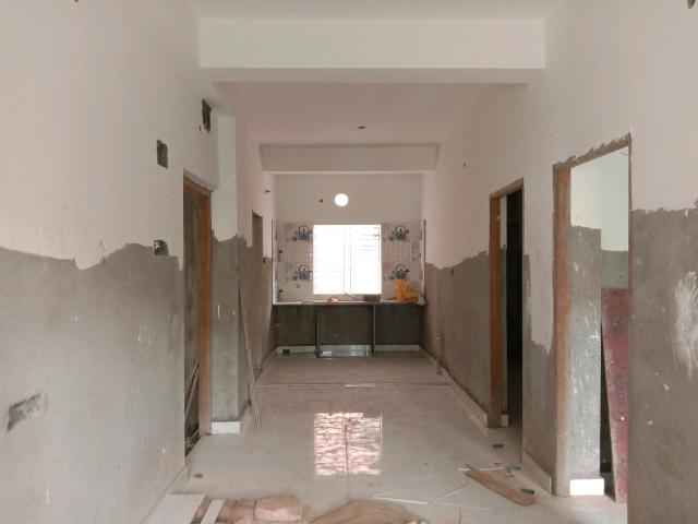 2 BHK Independent Builder Floor in Baguiati for resale Kolkata. The reference number is 20420788