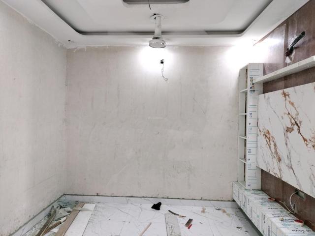 2 BHK Independent Builder Floor in Bharat Vihar for resale New Delhi. The reference number is 19985083