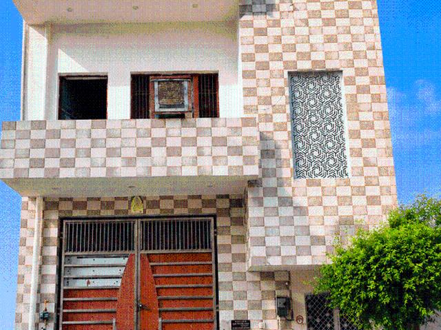 2 BHK Independent Builder Floor in Chaitanya Vihar for rent Vrindavan. The reference number is 20907217