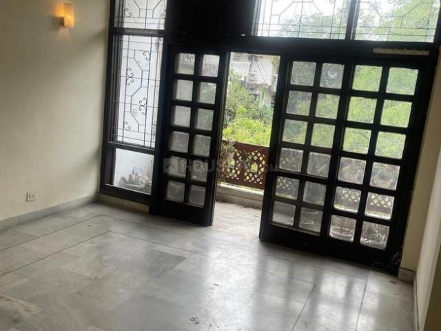 2 BHK Independent Builder Floor in Chittaranjan Park for rent New Delhi. The reference number is 20072856
