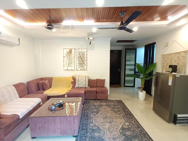 2 BHK Independent Builder Floor in Chittaranjan Park for rent New Delhi. The reference number is 20413753