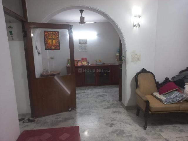 2 BHK Independent Builder Floor in Chittaranjan Park for resale New Delhi. The reference number is 19611561