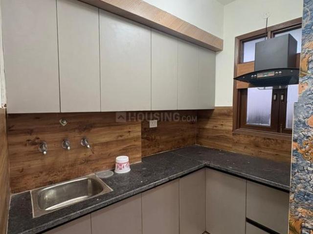 2 BHK Independent Builder Floor in Dwarka Mor for rent New Delhi. The reference number is 19815219